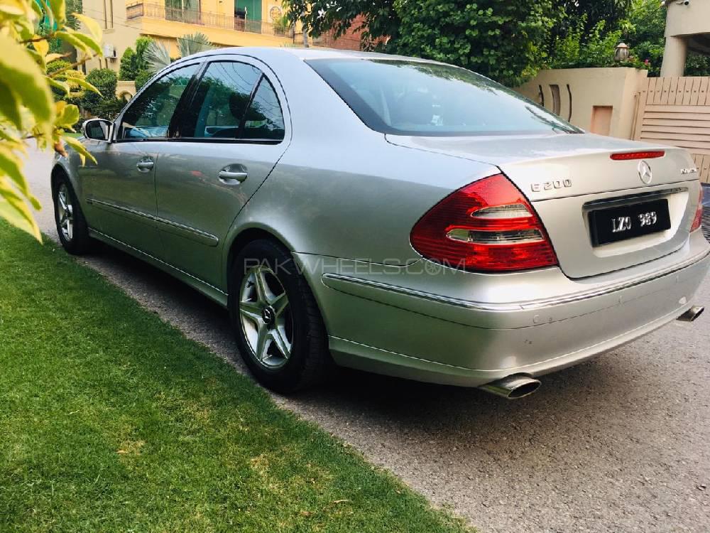 Mercedes Benz E Class 2004 for Sale in Lahore Mercedes Benz E Class 2004 for Sale in Lahore Image-9
