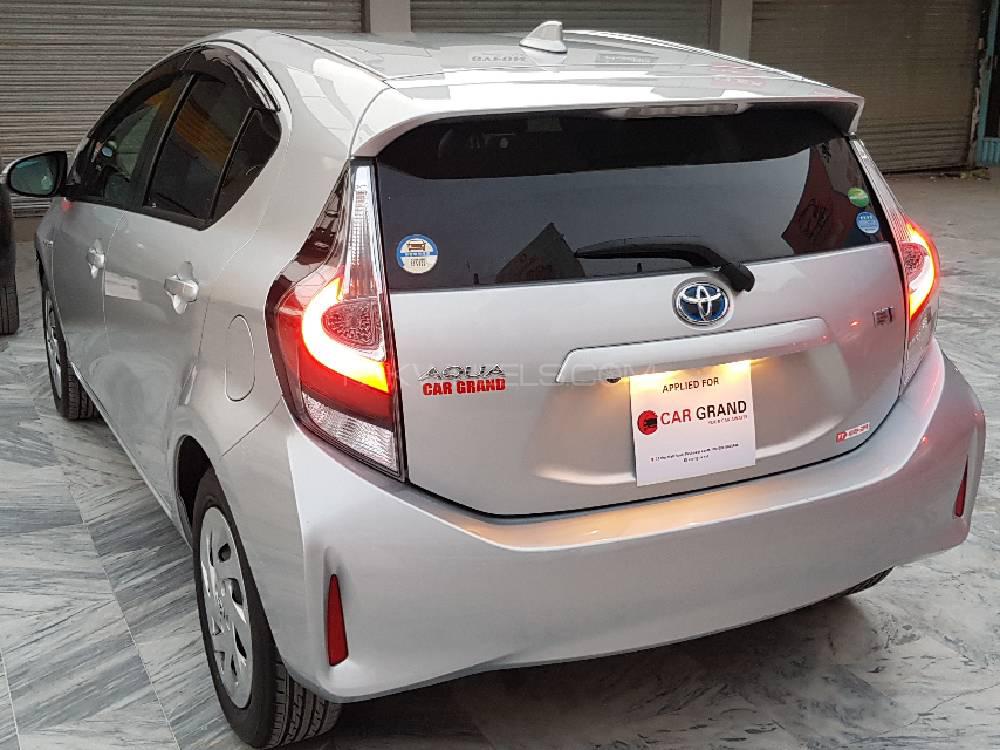 Toyota Aqua 2017 for Sale in Peshawar Toyota Aqua 2017 for Sale in Peshawar Image-4