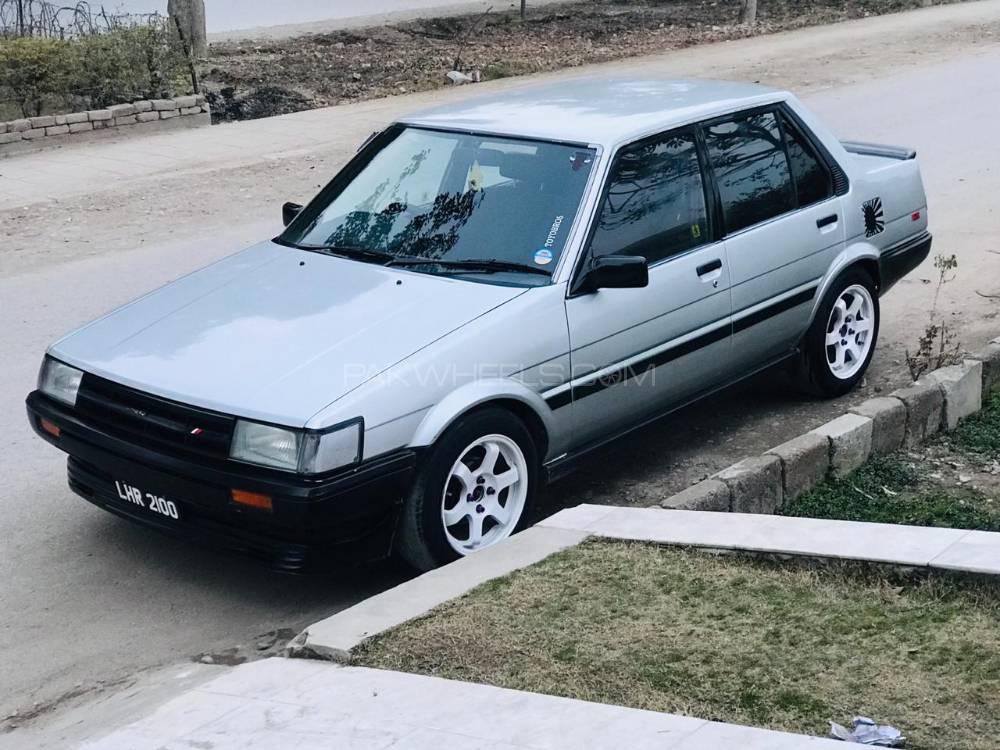 Toyota Corolla - 1985  Toyota Corolla - 1985  Image-2