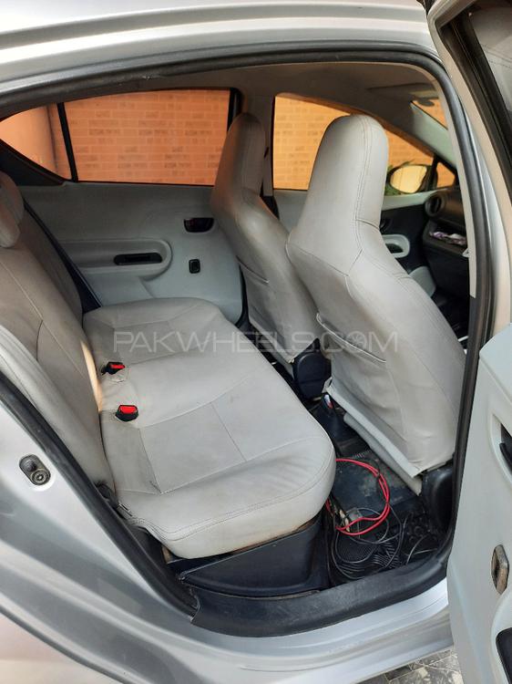 Toyota Aqua 2013 for Sale in Multan Toyota Aqua 2013 for Sale in Multan Image-8