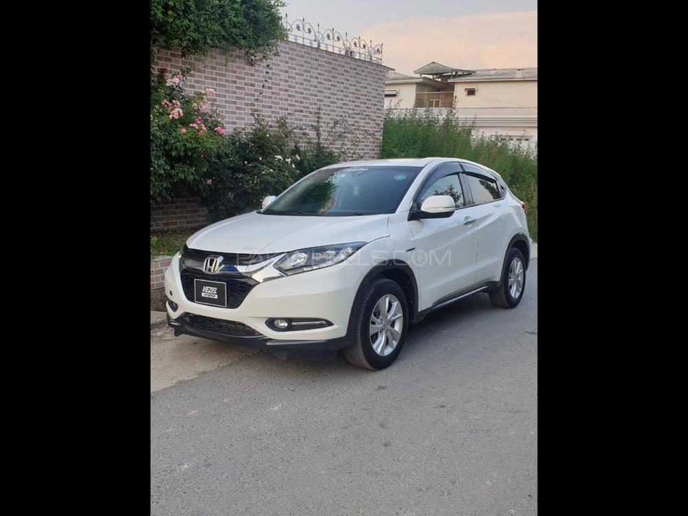 Honda Vezel 2015 for Sale in Peshawar Image-1
