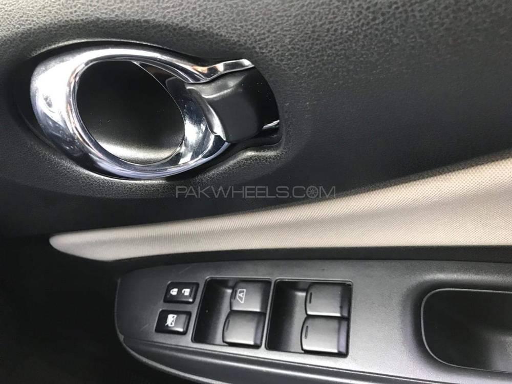 Nissan Note 2018 for Sale in Lahore Nissan Note 2018 for Sale in Lahore Image-11