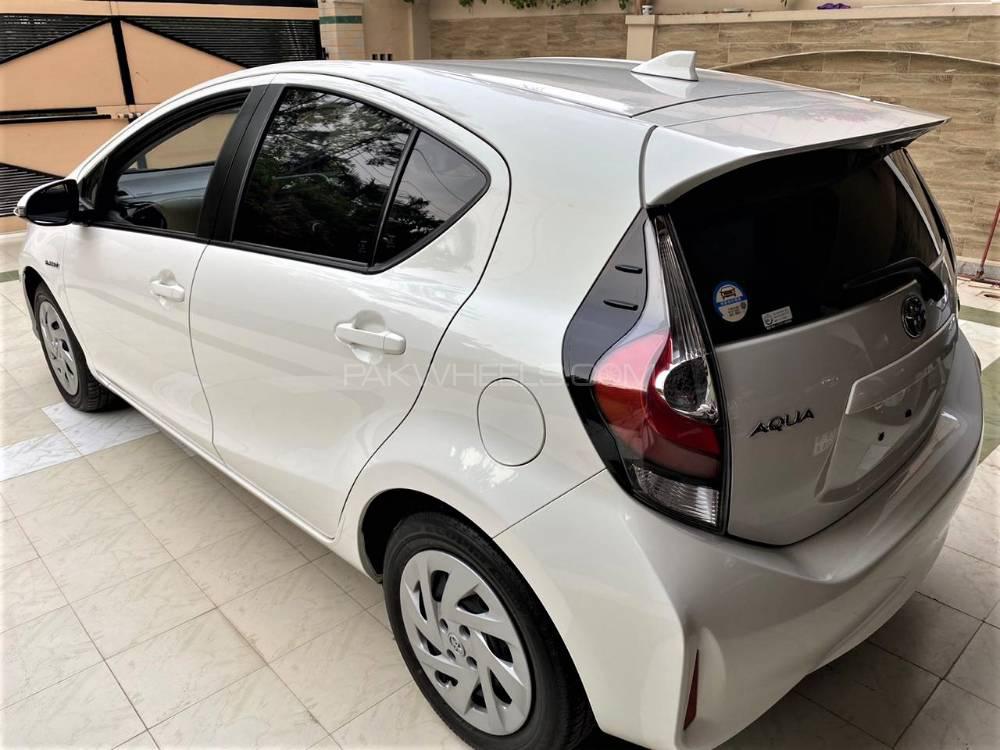 Toyota Aqua 2017 for Sale in Lahore Toyota Aqua 2017 for Sale in Lahore Image-9