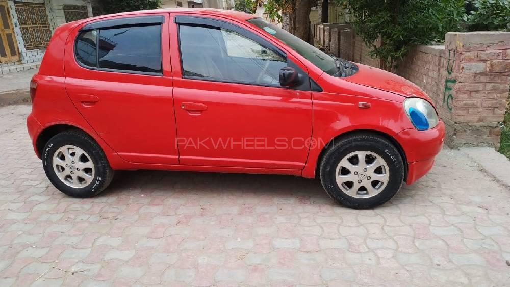 Toyota Vitz 2002 for Sale in Multan Image-1