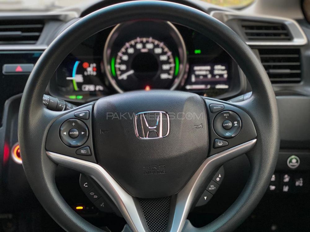 Honda Fit 2017 for Sale in Lahore Honda Fit 2017 for Sale in Lahore Image-5
