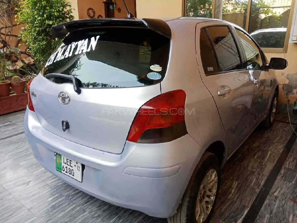 Toyota Vitz 2014 for Sale in Pattoki Image-1