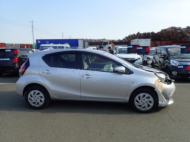 Toyota Aqua 2018 for Sale in Peshawar Toyota Aqua 2018 for Sale in Peshawar Image-4