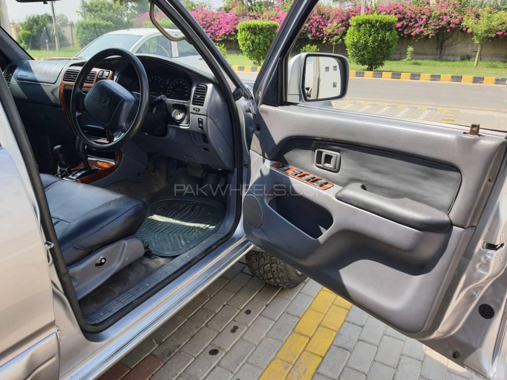 Toyota Surf 1996 for Sale in Lahore Toyota Surf 1996 for Sale in Lahore Image-12