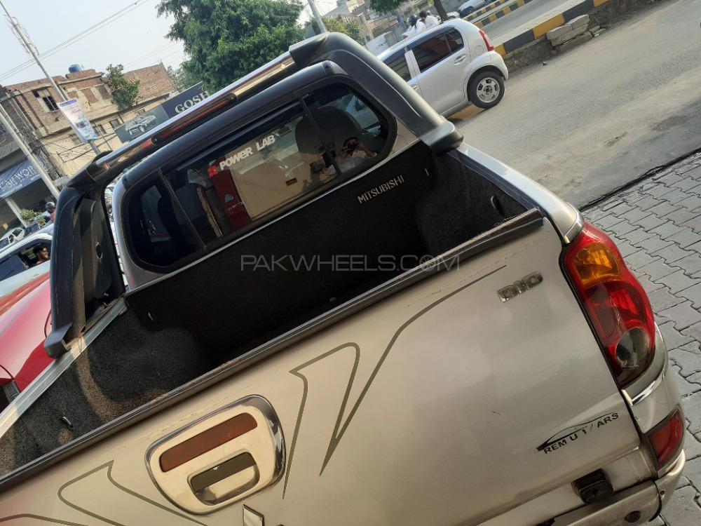 Mitsubishi Triton 2009 for Sale in Lahore Mitsubishi Triton 2009 for Sale in Lahore Image-5