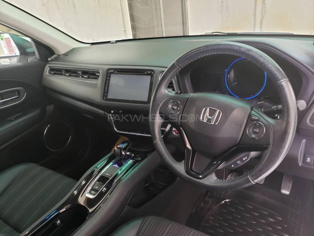 Honda Vezel 2014 for Sale in Lahore Honda Vezel 2014 for Sale in Lahore Image-7