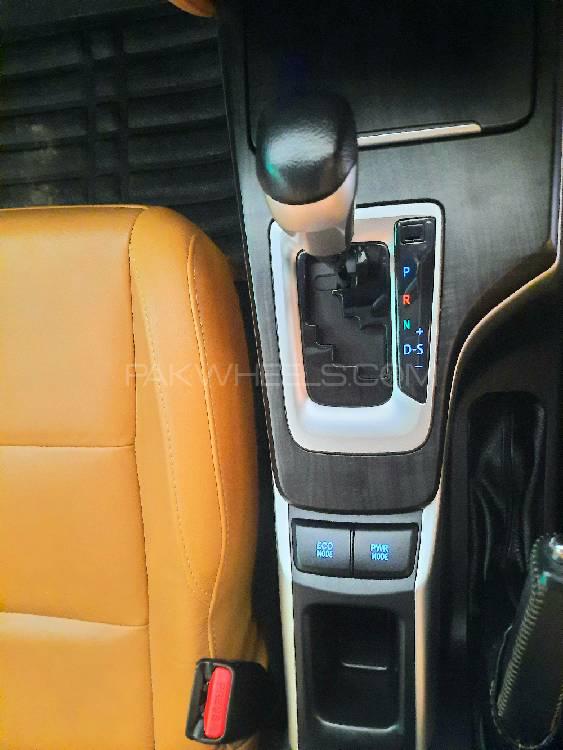 Toyota Fortuner 2017 for Sale in Gujranwala Toyota Fortuner 2017 for Sale in Gujranwala Image-13