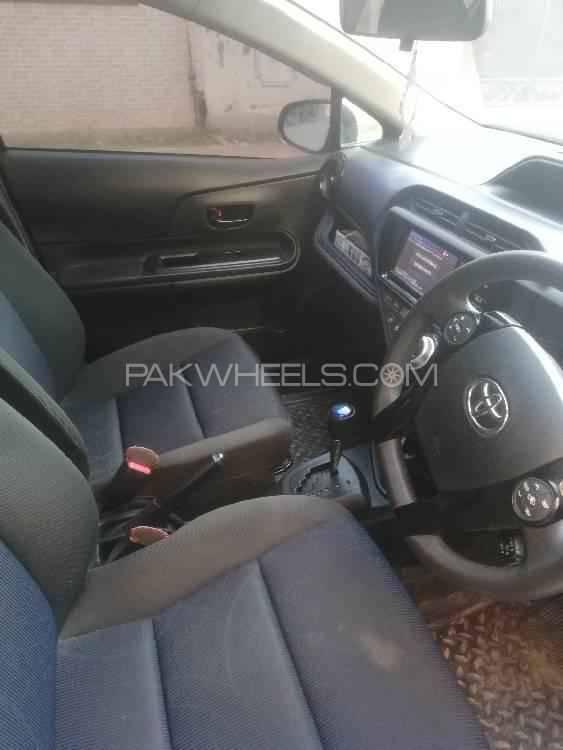 Toyota Aqua 2015 for Sale in Peshawar Toyota Aqua 2015 for Sale in Peshawar Image-15