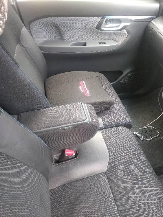 Daihatsu Move 2015 for Sale in Peshawar Daihatsu Move 2015 for Sale in Peshawar Image-5