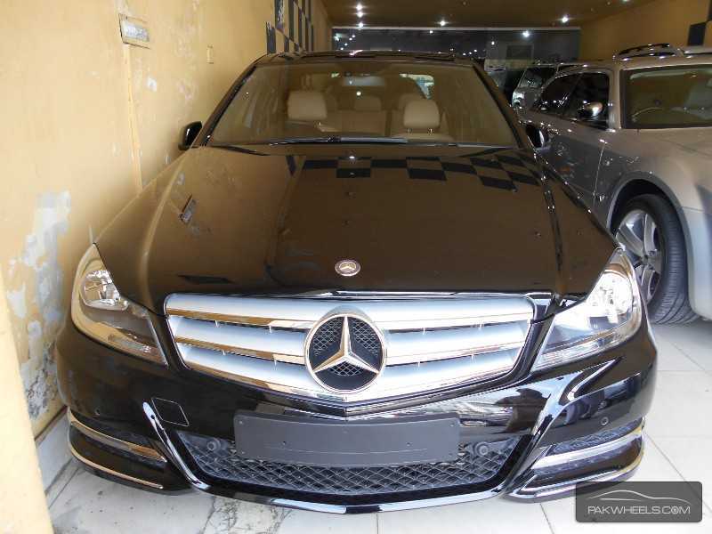 Mercedes Benz C Class 2013 for Sale in Lahore Image-1