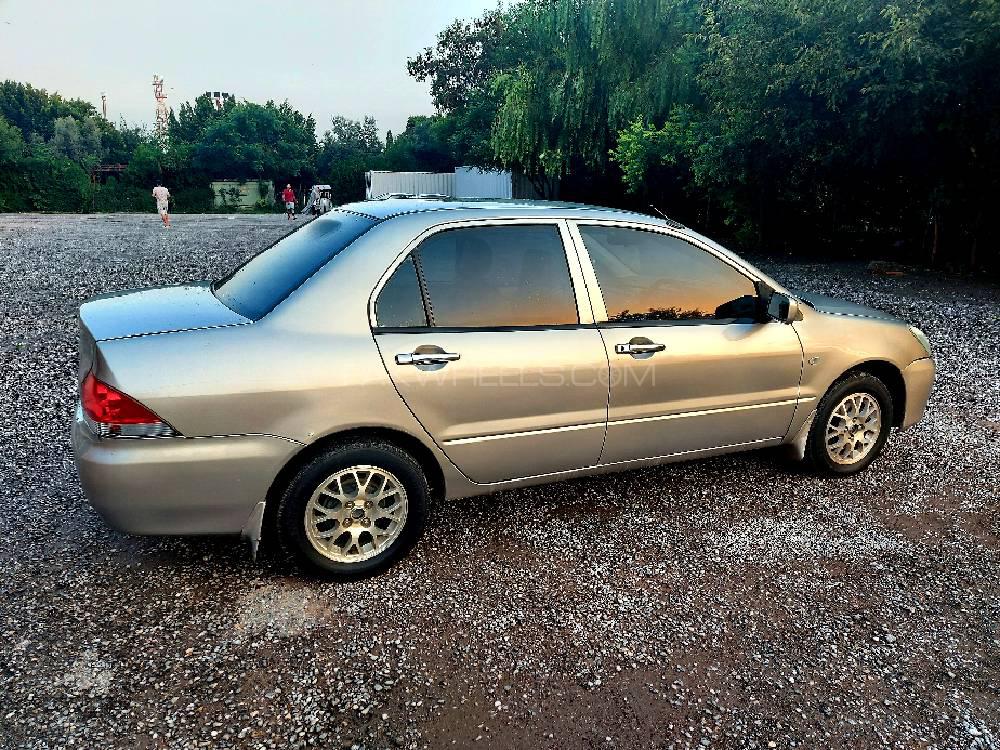 Mitsubishi lancer gl