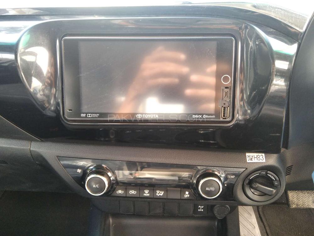 Toyota Hilux 2017 for Sale in Karachi Toyota Hilux 2017 for Sale in Karachi Image-6