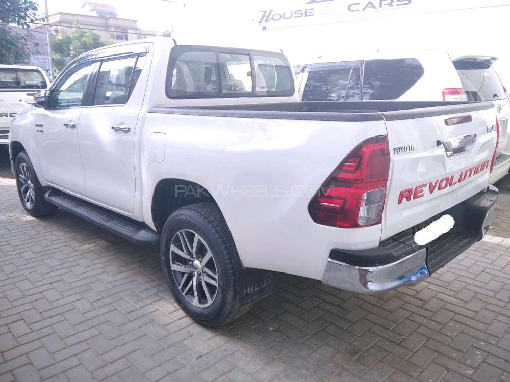Toyota Hilux 2017 for Sale in Karachi Toyota Hilux 2017 for Sale in Karachi Image-12