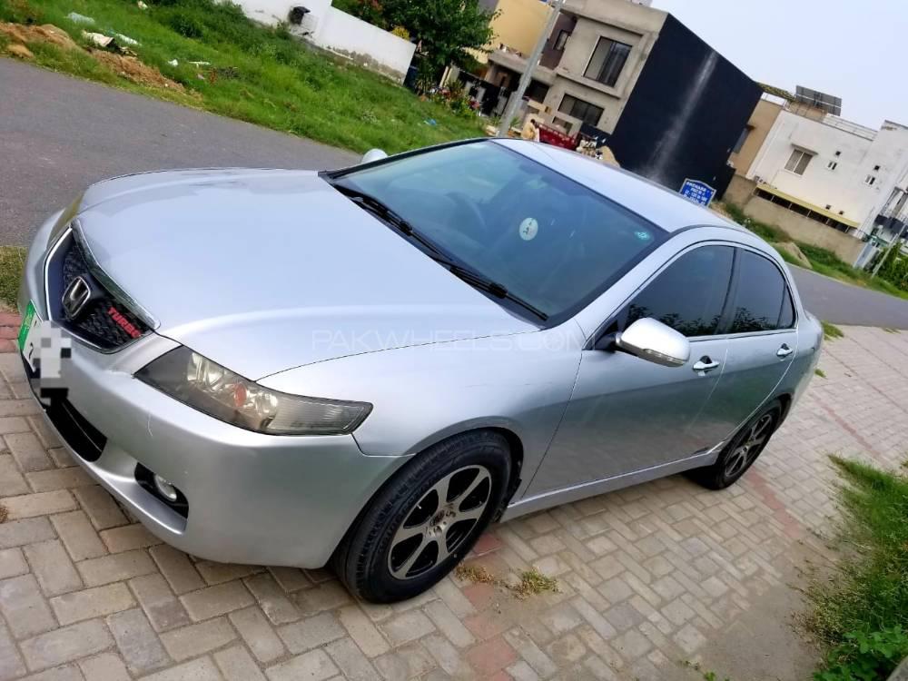 Honda Accord 2002 for Sale in Lahore Image-1