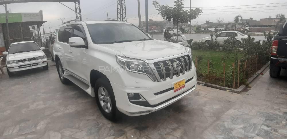 Toyota Prado 2012 for Sale in Peshawar Toyota Prado 2012 for Sale in Peshawar Image-4