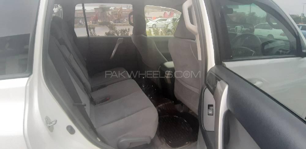 Toyota Prado 2012 for Sale in Peshawar Toyota Prado 2012 for Sale in Peshawar Image-14