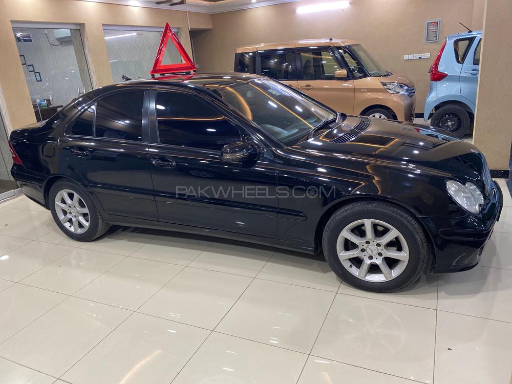 Mercedes Benz C Class 2006 for Sale in Peshawar Mercedes Benz C Class 2006 for Sale in Peshawar Image-4