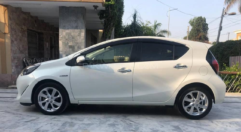 Toyota Aqua 2018 for Sale in Peshawar Toyota Aqua 2018 for Sale in Peshawar Image-11