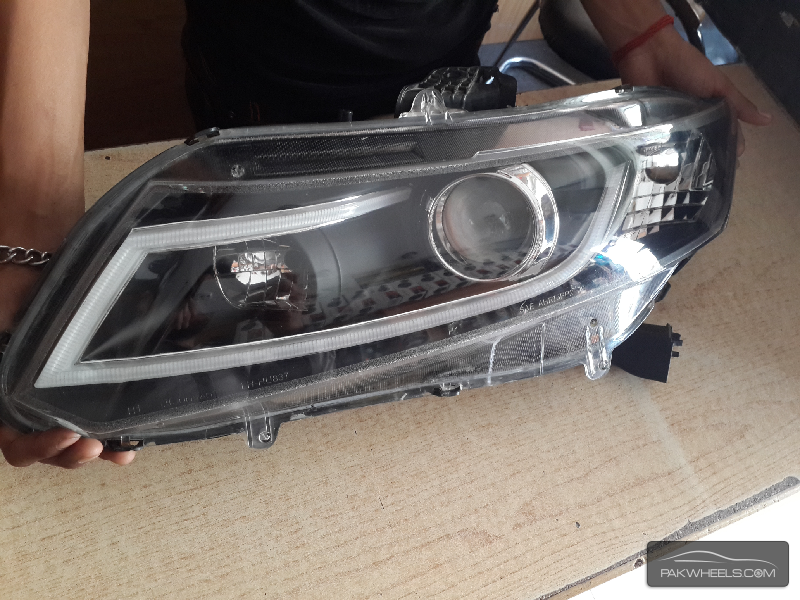 Audi style head lamps for new civic Image-1