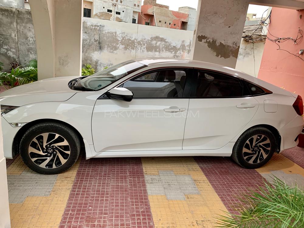Honda Civic 2018 for Sale in Hyderabad Image-1