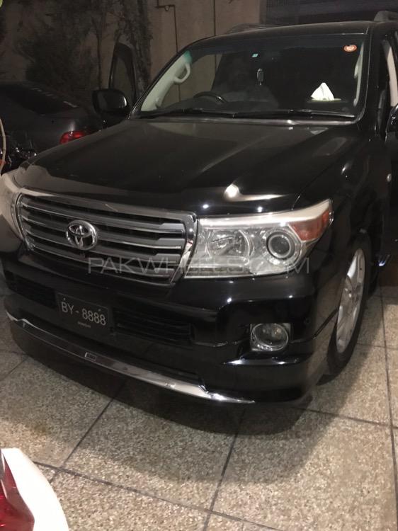 Toyota Land Cruiser - 2012  Toyota Land Cruiser - 2012  Image-2