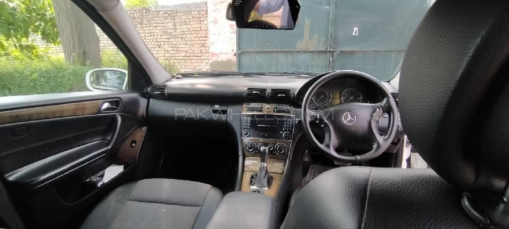 Mercedes Benz C Class 2006 for Sale in Peshawar Mercedes Benz C Class 2006 for Sale in Peshawar Image-8