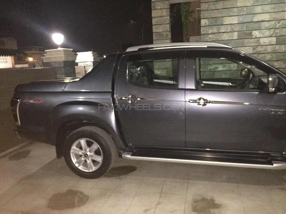 Isuzu D-Max - 2019 Haider Isuzu D-Max - 2019 Haider Image-4