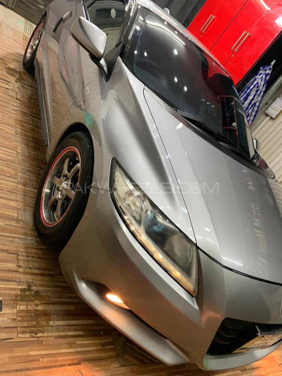 Honda CR-Z - 2010  Honda CR-Z - 2010  Image-2