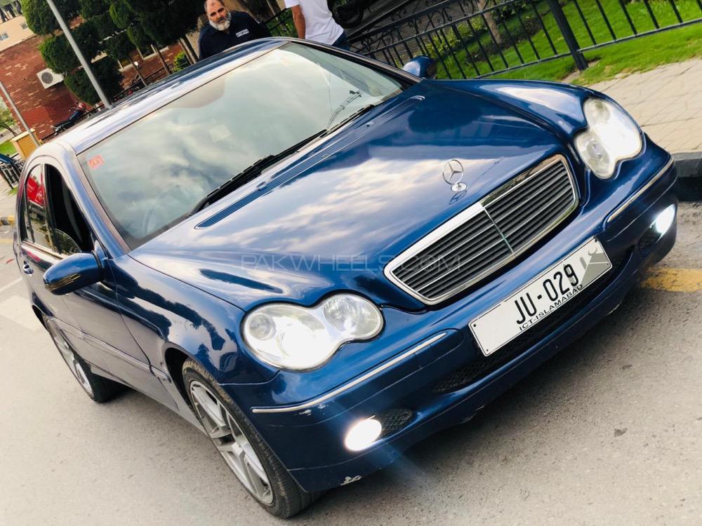 Mercedes Benz C Class - 2003  Mercedes Benz C Class - 2003  Image-4