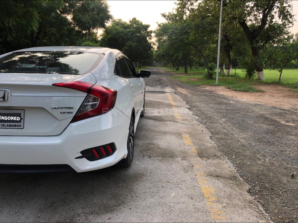 Honda Civic 2016 for Sale in Faisalabad Honda Civic 2016 for Sale in Faisalabad Image-4
