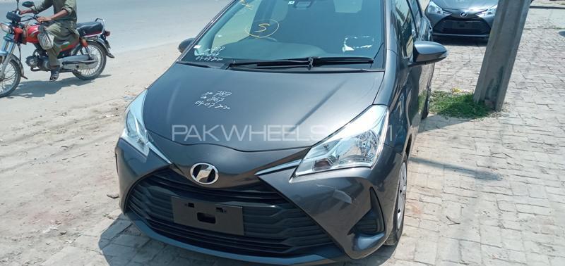 Toyota Vitz 2017 for Sale in Lahore Toyota Vitz 2017 for Sale in Lahore Image-2