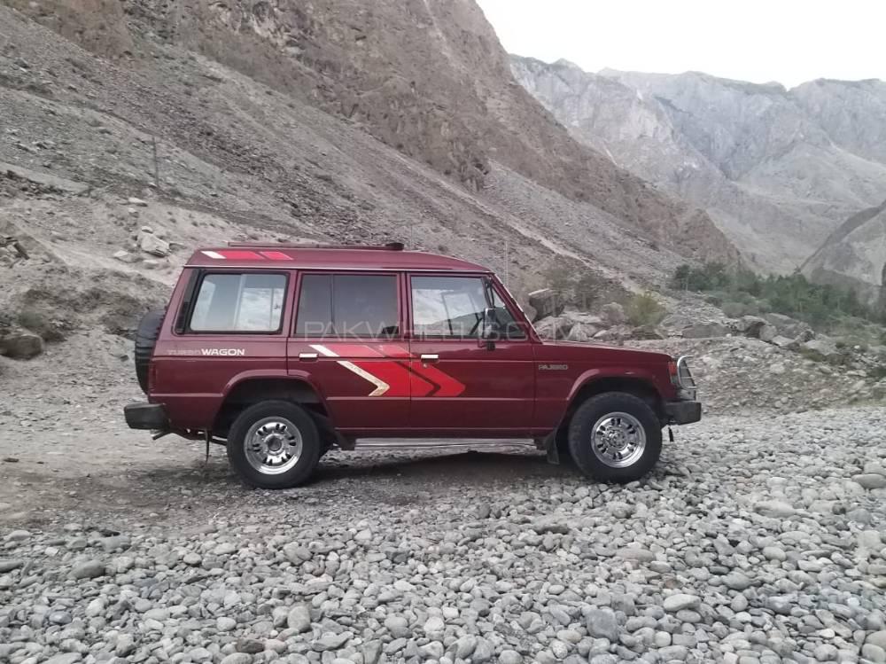 Mitsubishi Pajero - 1990  Mitsubishi Pajero - 1990  Image-2