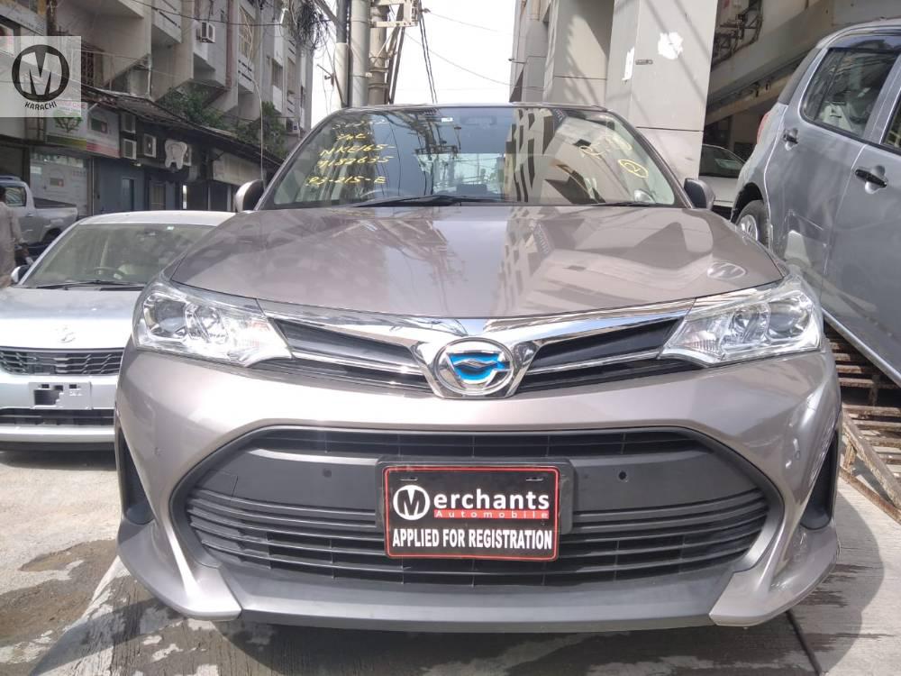 Toyota Corolla Axio 2018 for Sale in Karachi Image-1
