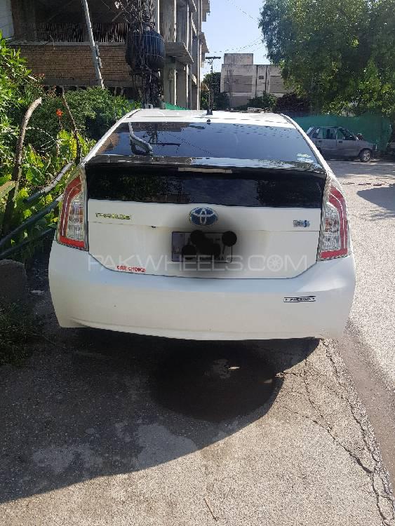 Toyota Prius 2014 for Sale in Peshawar Image-1