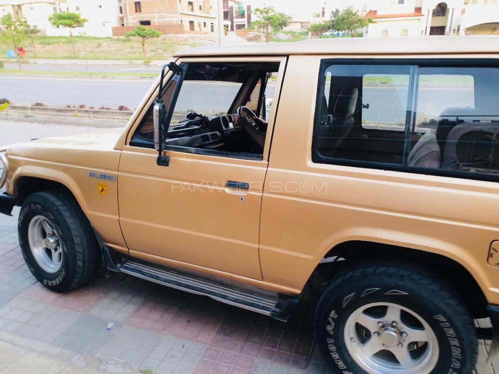مٹسوبیشی پجیرو 1987 for Sale in راولپنڈی مٹسوبیشی پجیرو 1987 for Sale in راولپنڈی Image-4
