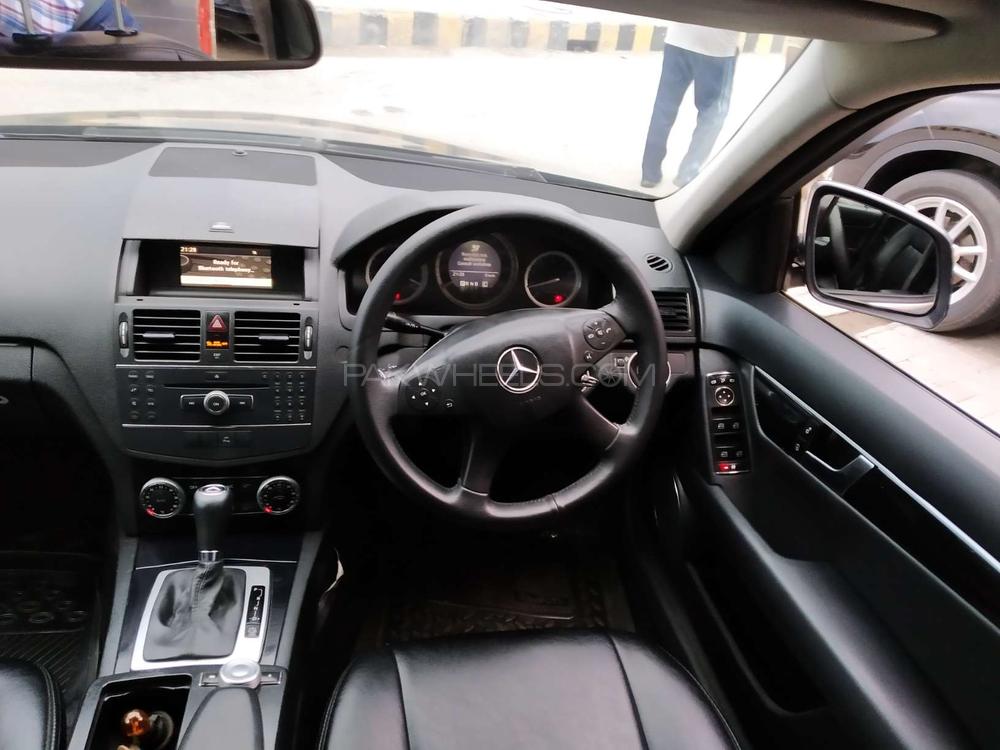Mercedes Benz C Class 2007 for Sale in Lahore Mercedes Benz C Class 2007 for Sale in Lahore Image-11