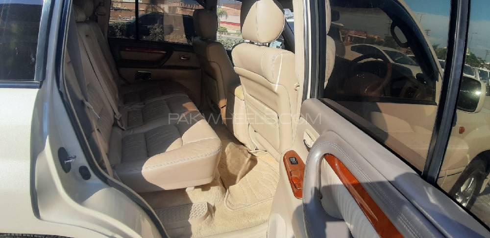 Toyota Land Cruiser 2003 for Sale in Peshawar Toyota Land Cruiser 2003 for Sale in Peshawar Image-18