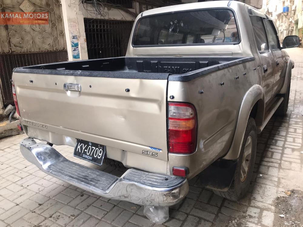 Toyota Hilux 2002 for Sale in Karachi Toyota Hilux 2002 for Sale in Karachi Image-3
