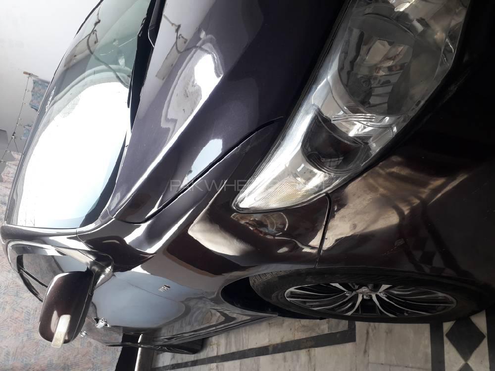 Toyota Corolla 2013 for Sale in Peshawar Toyota Corolla 2013 for Sale in Peshawar Image-2