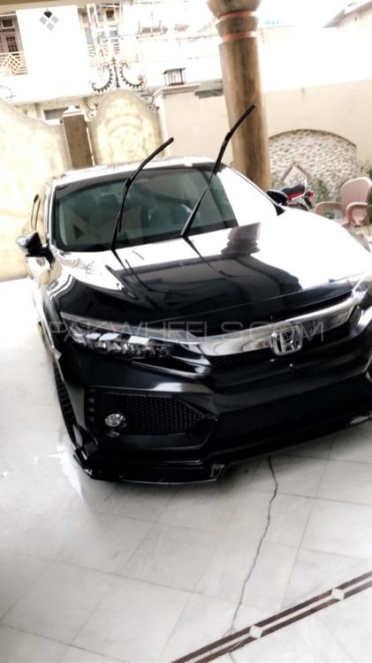 Honda Civic - 2019  Honda Civic - 2019  Image-3