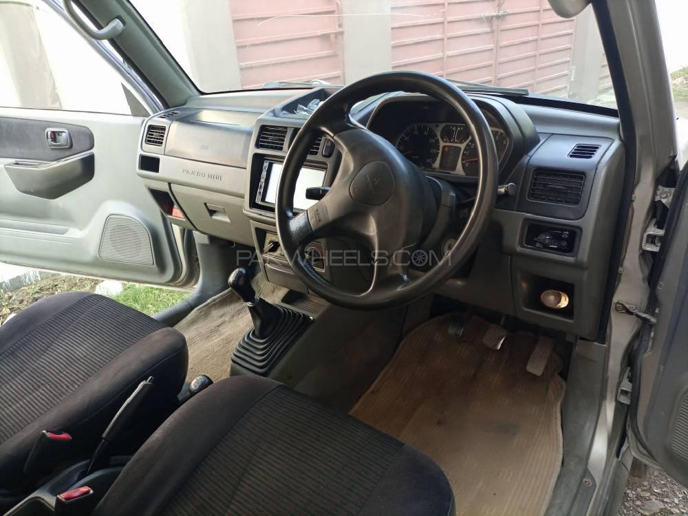 Mitsubishi Pajero Mini 2003 for Sale in Muzaffarabad Mitsubishi Pajero Mini 2003 for Sale in Muzaffarabad Image-3