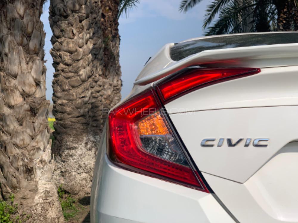 Honda Civic - 2018  Honda Civic - 2018  Image-6