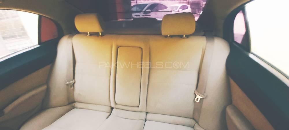 Honda Civic 2010 for Sale in Multan Honda Civic 2010 for Sale in Multan Image-10