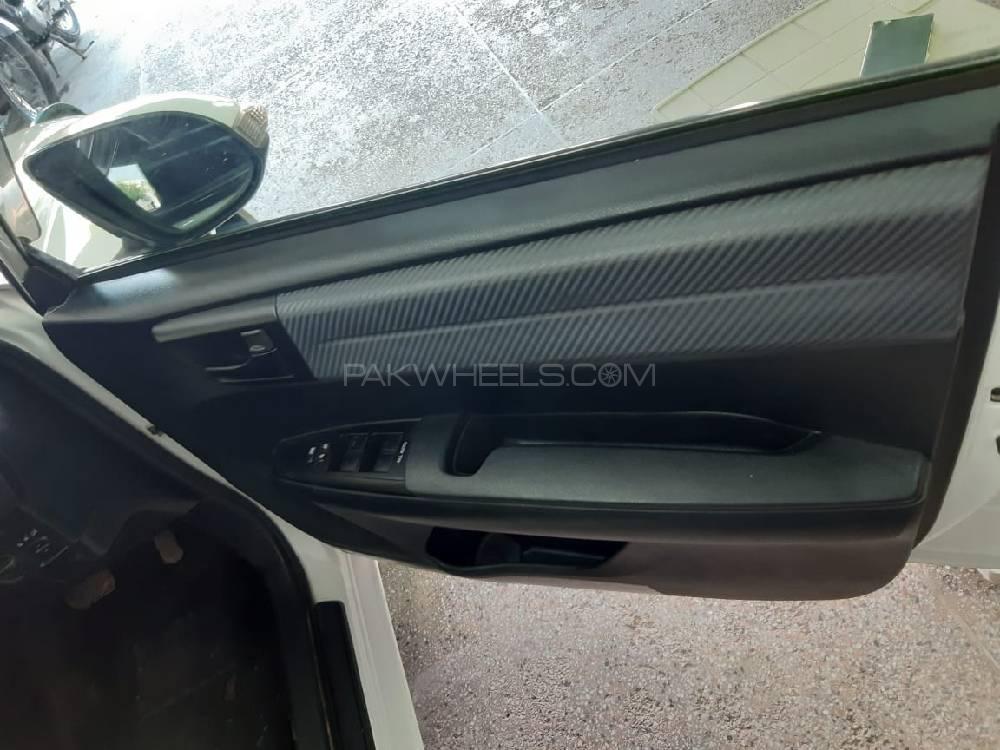 Toyota Corolla Fielder 2015 for Sale in Faisalabad Toyota Corolla Fielder 2015 for Sale in Faisalabad Image-7