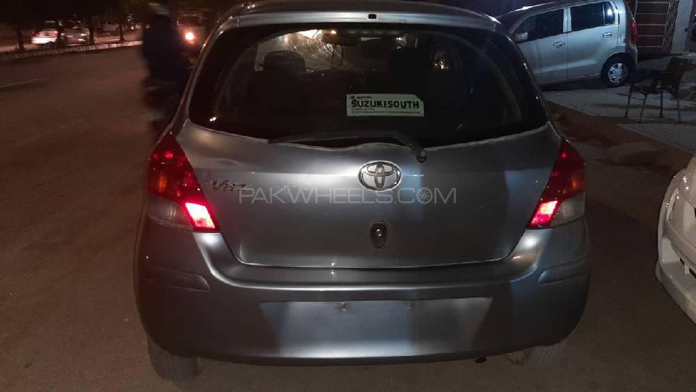 Toyota Vitz 2009 for Sale in Karachi Image-1