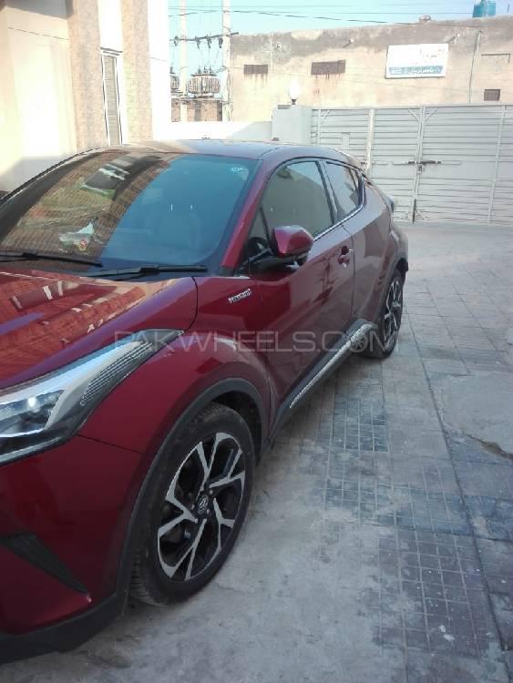 Toyota C-HR 2017 for Sale in Faisalabad Image-1
